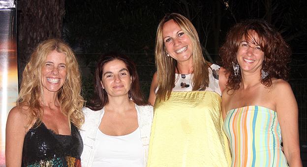 (de izq a der)Pato Gil Villalobos, Celsa Burgueño, Christy Russo y Gilda Padilla.