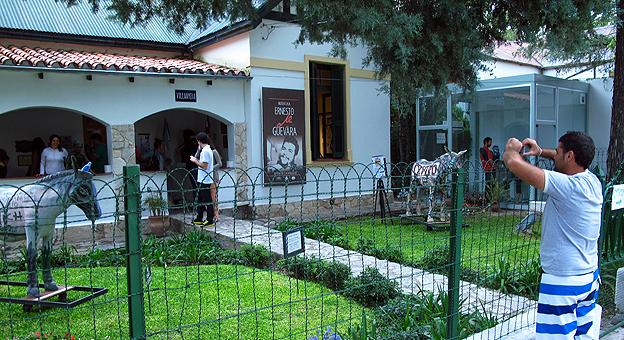 Frente del museo del Che