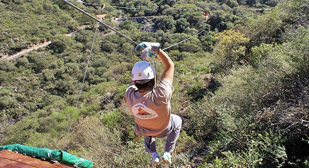 Mariano haciendo Canopy en la quebrada La Mermela